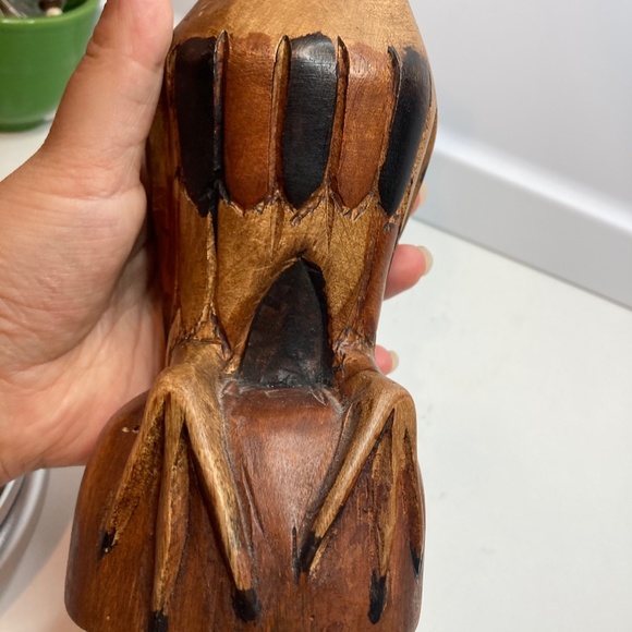 Hand Carved Wood Bald Eagle or Hawk Figurine 8.75” Tall Bird Statue - Picture 7 of 11